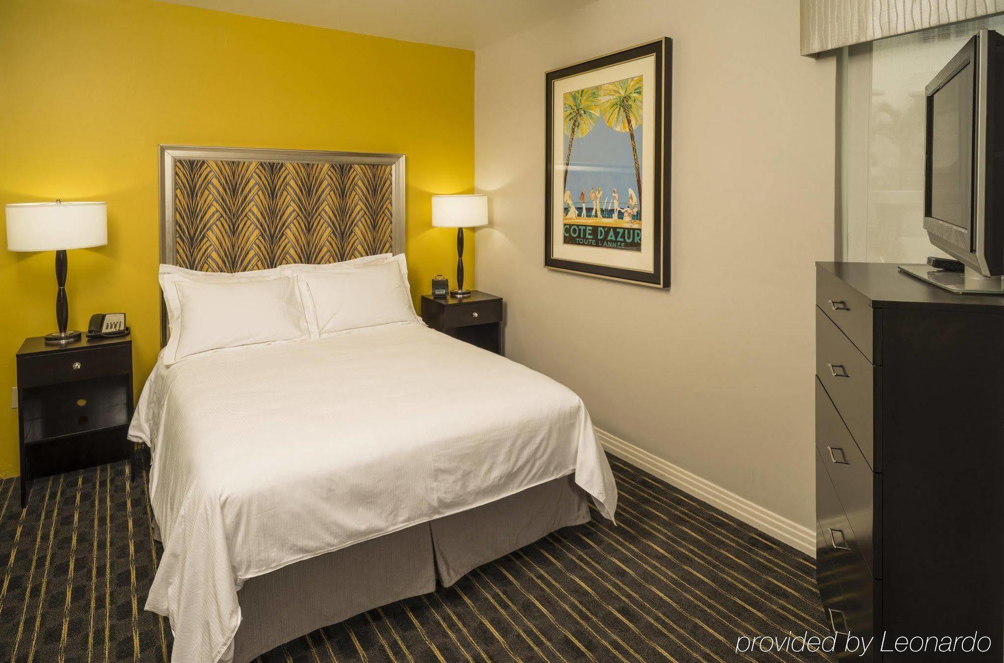 Hilton Grand Vacations Suites At South Beach Маями Бийч Екстериор снимка