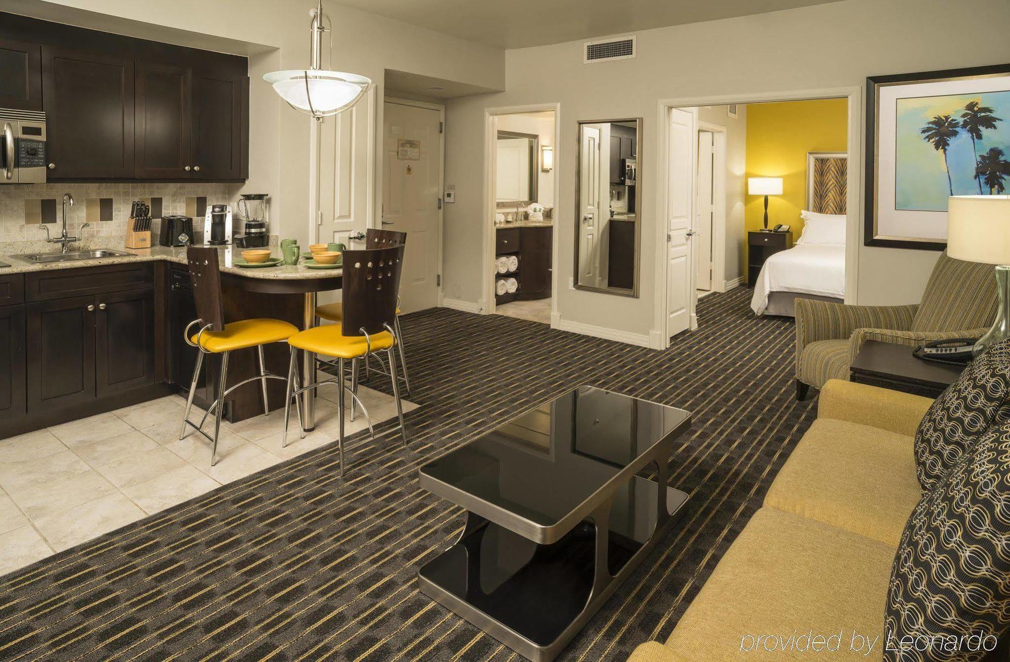 Hilton Grand Vacations Suites At South Beach Маями Бийч Екстериор снимка